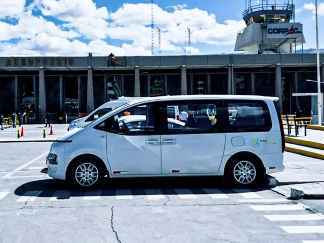Private Transfer from Cusco to Poroy Train Station